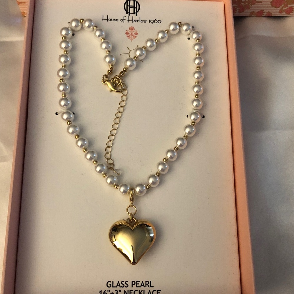 House of Harlow 1960 Gold Tone & White Glass Pearl Necklace Heart Pendant NIB